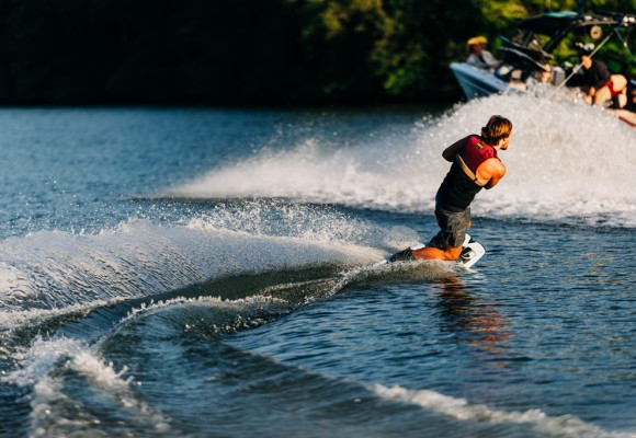 Tips for buying a wakeboard 